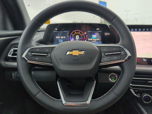New 2026 Chevrolet Traverse LT w/ Sun and Wheel Package FWD image 21