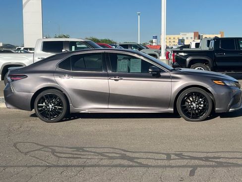 Used 2023 Toyota Camry XSE FWD image 3