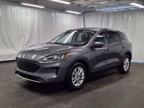 Used 2021 Ford Escape SE image 20
