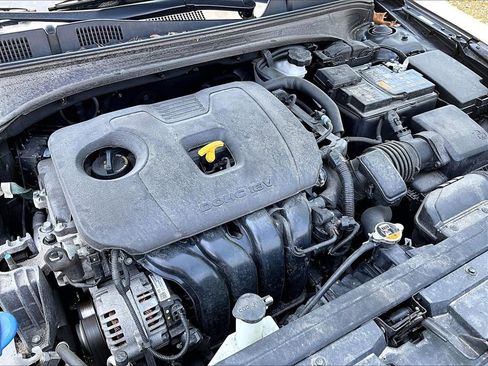 Used 2023 Kia Forte LXS w/ LXS Technology Package FWD image 32