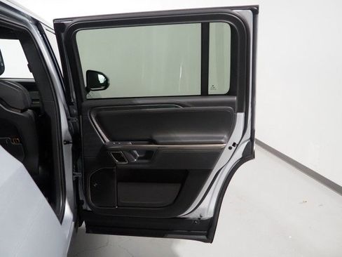 Used 2024 Rivian R1S AWD Adventure image 82