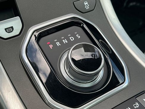 Used 2016 Land Rover Range Rover Evoque HSE image 24