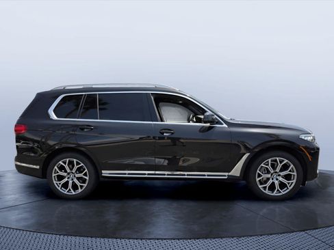 Used 2022 BMW X7 xDrive40i w/ Premium Package AWD/4WD image 7