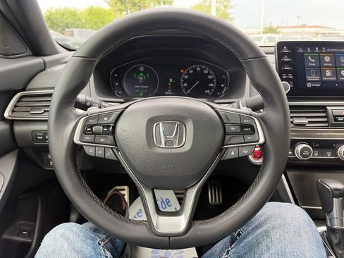 Used 2022 Honda Accord Sport image 7