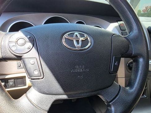Used 2012 Toyota Tundra 4x4 CrewMax w/ SR5 Pkg image 16
