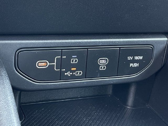 Used 2025 Kia K4 FWD image 19