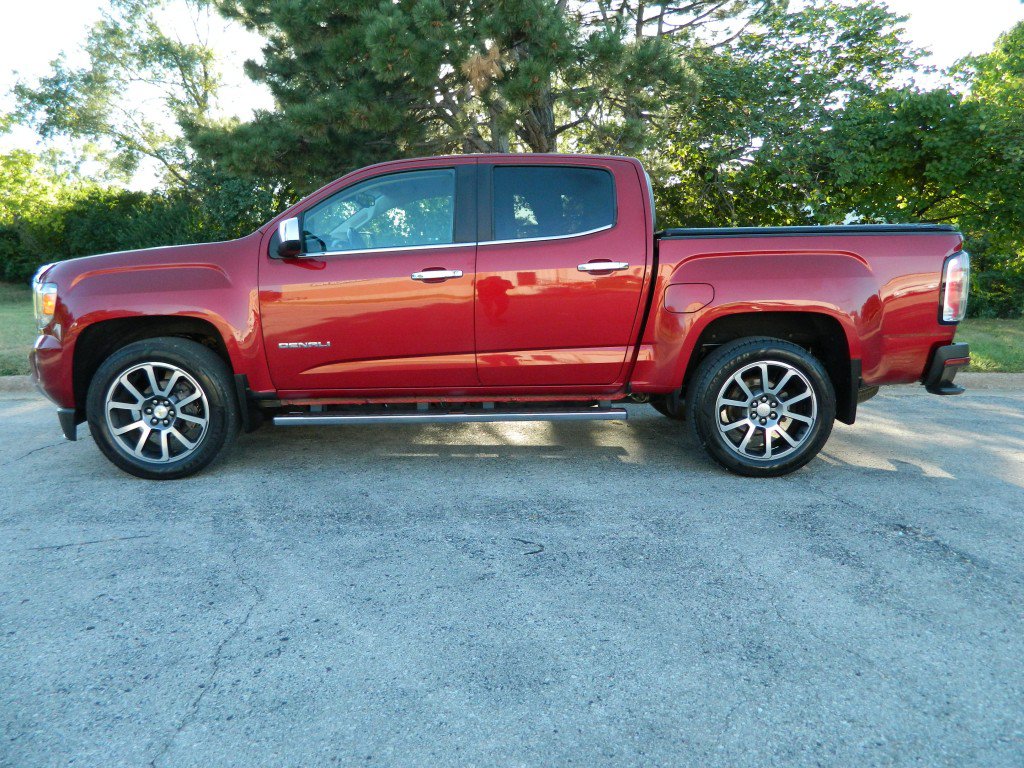 Used 2019 GMC Canyon Denali AWD/4WD image 4