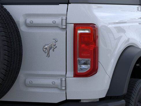 New 2026 Ford Bronco 2-Door AWD/4WD image 48