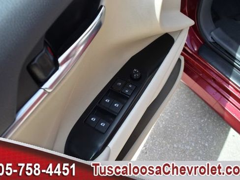 Used 2019 Toyota Camry LE FWD image 17
