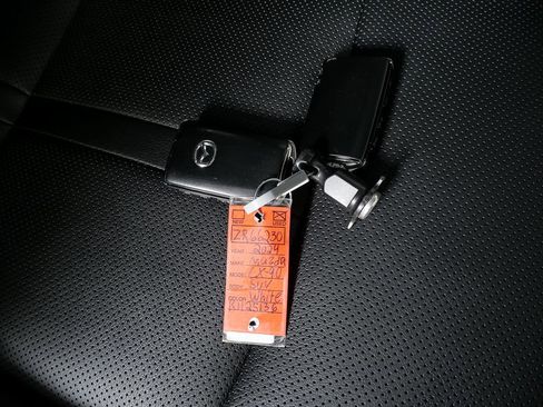 Used 2024 MAZDA CX-90 3.3 Turbo w/ Preferred Plus image 25