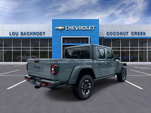 Used 2026 Jeep Gladiator Rubicon AWD/4WD image 8