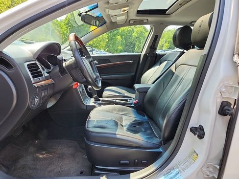 Used 2012 Lincoln MKZ AWD image 17