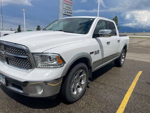 Used 2015 RAM 1500 Laramie w/ Convenience Group AWD/4WD image 7