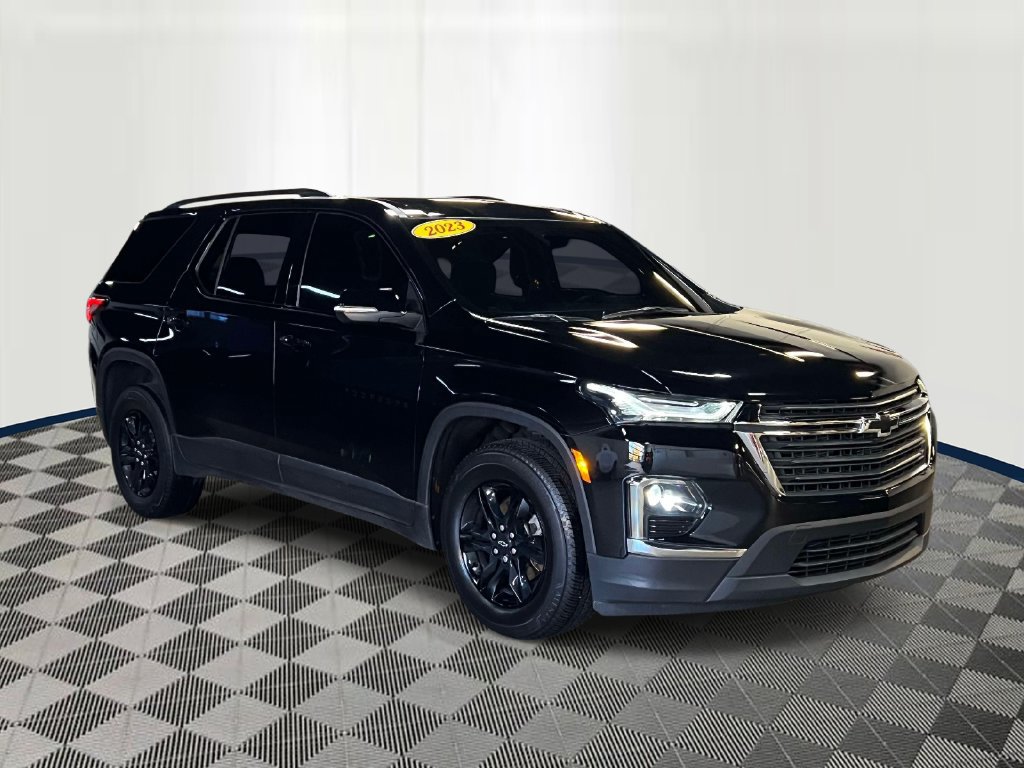 Used 2023 Chevrolet Traverse LS w/ Midnight/Sport Edition FWD image 6