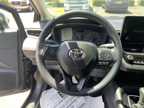 Used 2024 Toyota Corolla LE FWD image 31