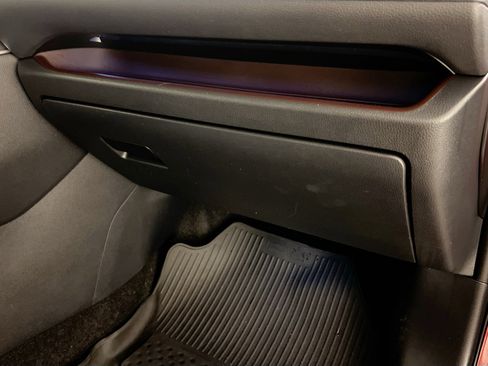 Used 2020 Toyota RAV4 Limited image 35