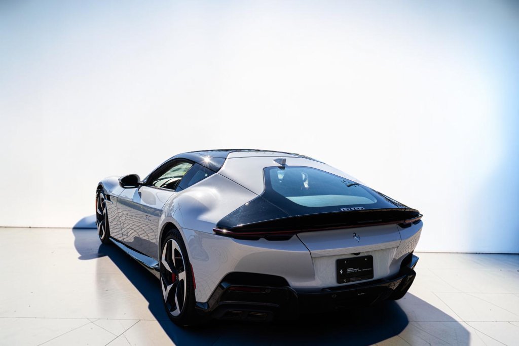 Certified 2025 Ferrari 12Cilindri RWD image 25