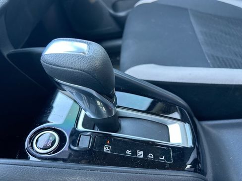 Used 2021 Nissan Versa SV FWD image 23