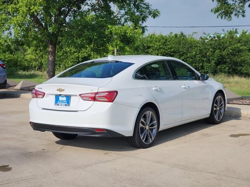 Used 2021 Chevrolet Malibu LT FWD image 5