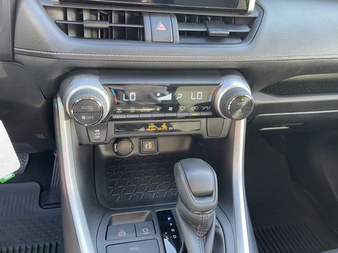 Certified 2024 Toyota RAV4 LE AWD/4WD image 21