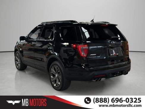 Used 2018 Ford Explorer Sport AWD/4WD image 3