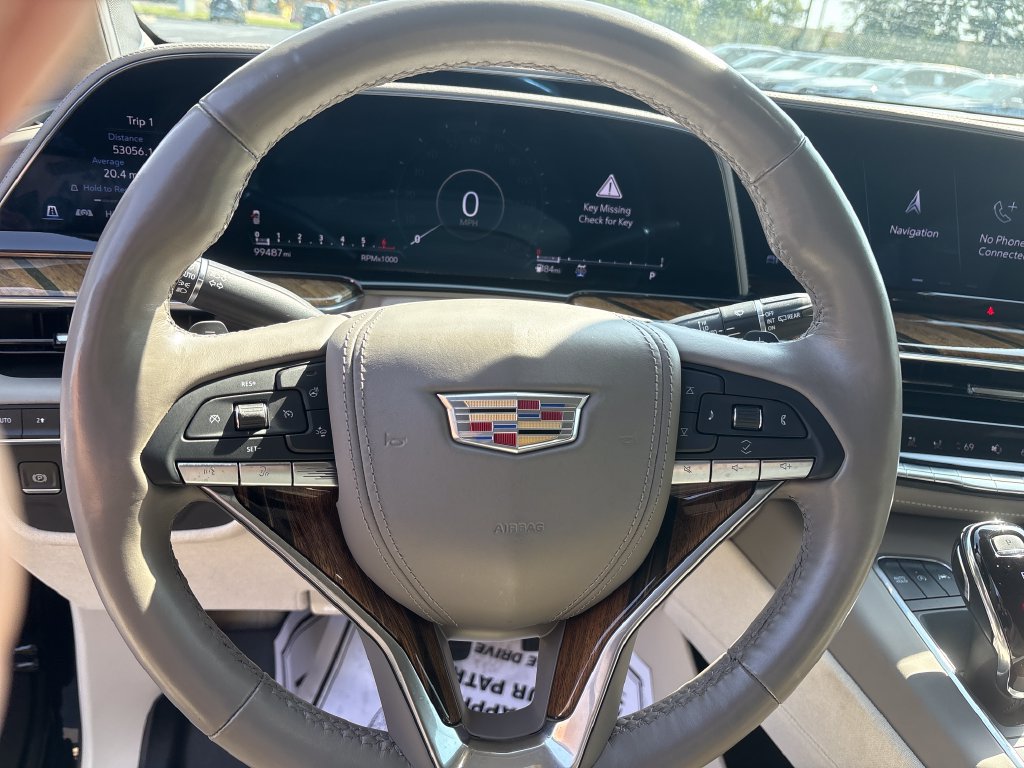 Used 2022 Cadillac Escalade Sport Platinum AWD/4WD image 16