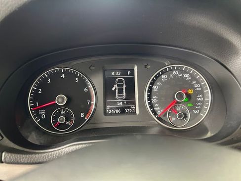 Used 2015 Volkswagen Passat 1.8T SE image 18