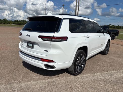 Used 2023 Jeep Grand Cherokee L Overland AWD/4WD image 6