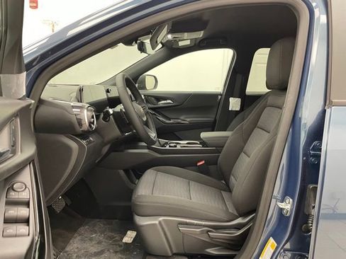 New 2026 Chevrolet Equinox LT w/ Safety and Technology Package AWD/4WD image 8