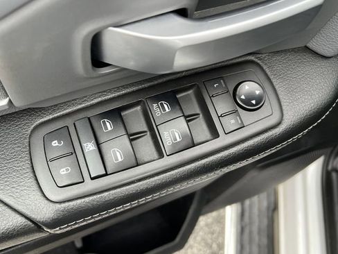 Used 2021 RAM 3500 Big Horn image 16