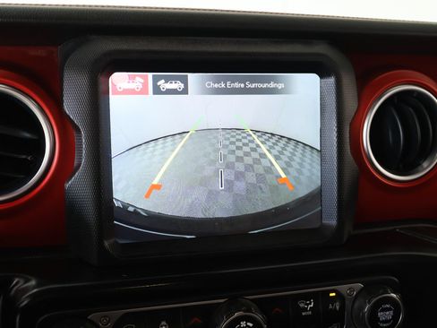 Used 2021 Jeep Wrangler Unlimited Rubicon AWD/4WD image 6