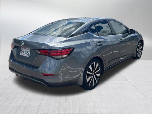 Used 2022 Nissan Sentra SV w/ SV Premium Package FWD image 4