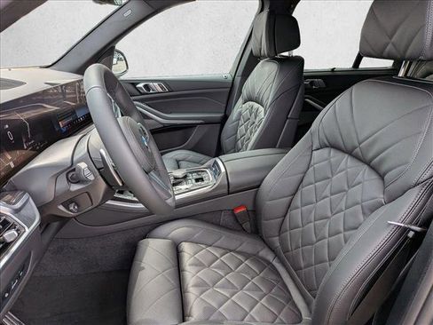 Used 2026 BMW X5 sDrive40i w/ M Sport Package RWD image 4