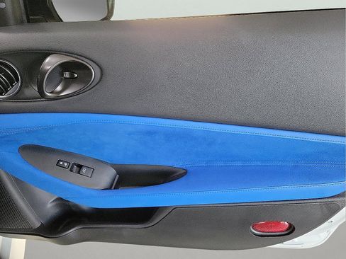 Used 2024 Nissan Z Performance w/ Floor Mat Package image 20
