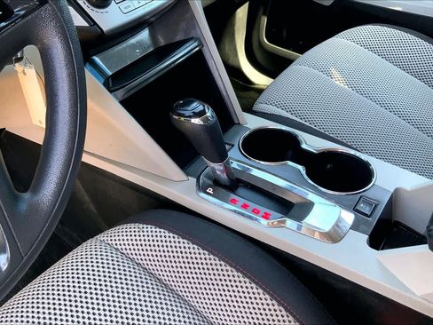 Used 2017 GMC Terrain SLE FWD image 17