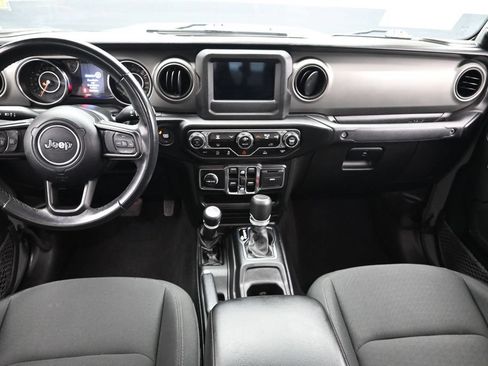 Used 2022 Jeep Gladiator Sport AWD/4WD image 15