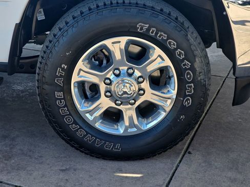 Used 2024 RAM 2500 Big Horn image 38