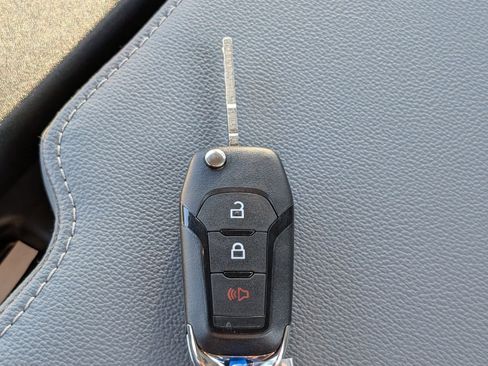 New 2026 Ford F250 XL w/ XL Chrome Package image 25