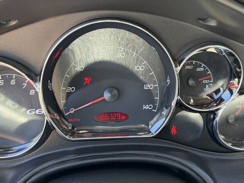 Used 2009 Pontiac G6 Sedan FWD image 10