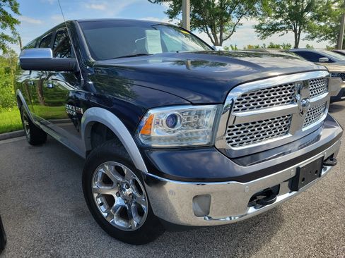 Used 2016 RAM 1500 Laramie w/ Convenience Group image 2