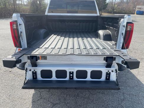 New 2026 GMC Sierra 2500 Denali w/ Denali Reserve Package image 16