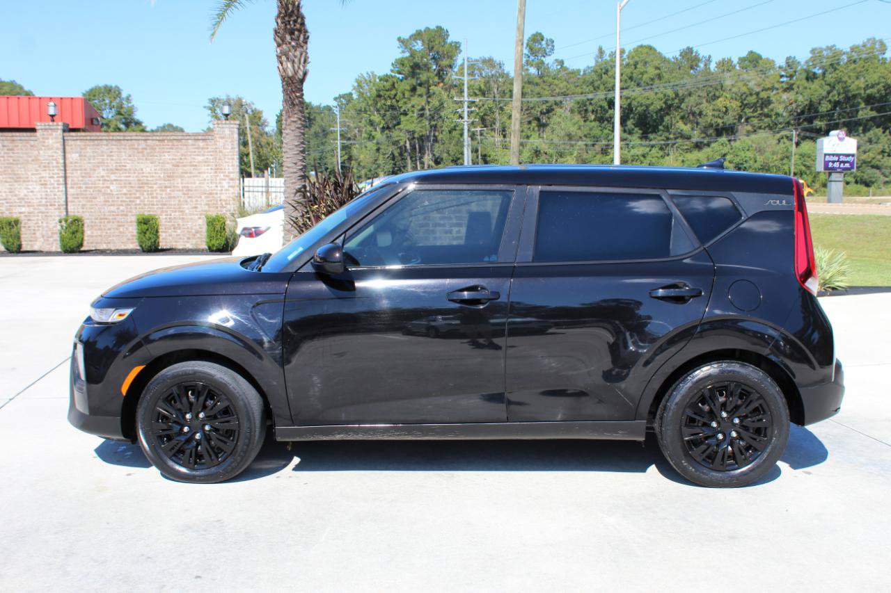 Used 2020 Kia Soul LX FWD image 14