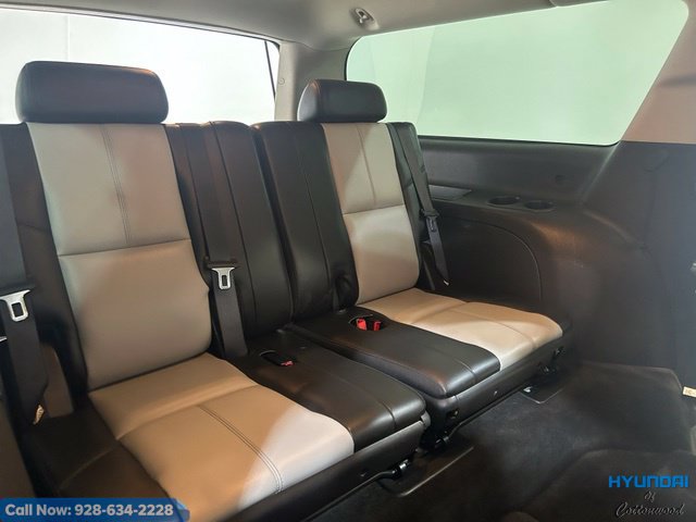 Used 2007 Chevrolet Suburban LT w/ LT Preferred Equipment Group AWD/4WD image 25