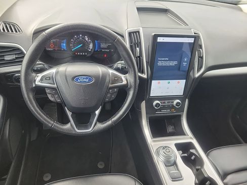 Used 2024 Ford Edge SEL image 12