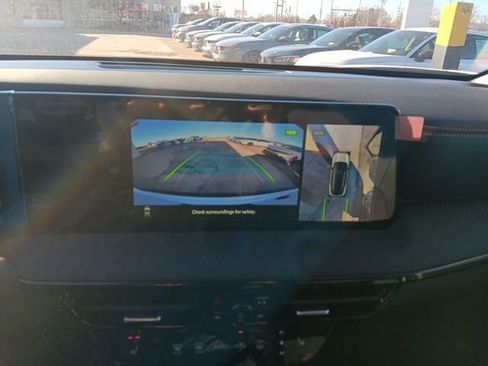 New 2026 Nissan Kicks SR w/ Illumination Package image 17