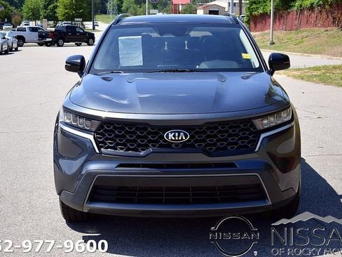 Used 2021 Kia Sorento S w/ Panoramic Sunroof Package AWD/4WD image 2