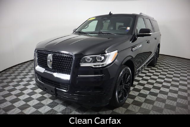 Used 2023 Lincoln Navigator L Reserve w/ Equipment Group 201A AWD/4WD image 7