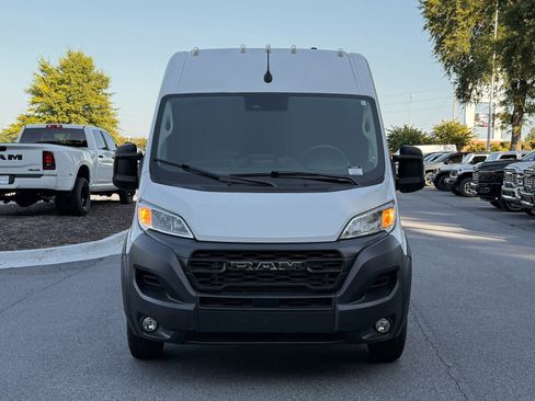 Used 2024 RAM ProMaster 2500 w/ Convenience Group FWD image 8