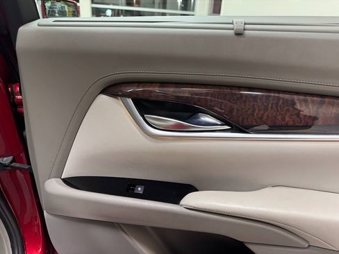 Used 2013 Cadillac XTS Platinum image 50