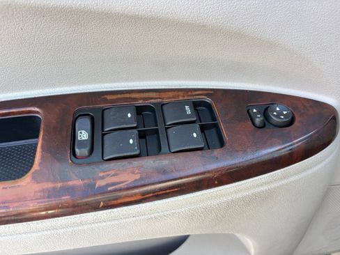 Used 2008 Buick LaCrosse CXS w/ Driver Confidence Package FWD image 14
